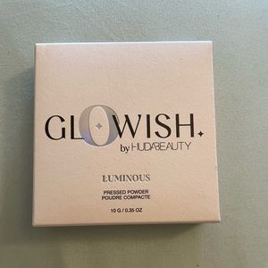 HUDA BEAUTY PRESSED POWDER